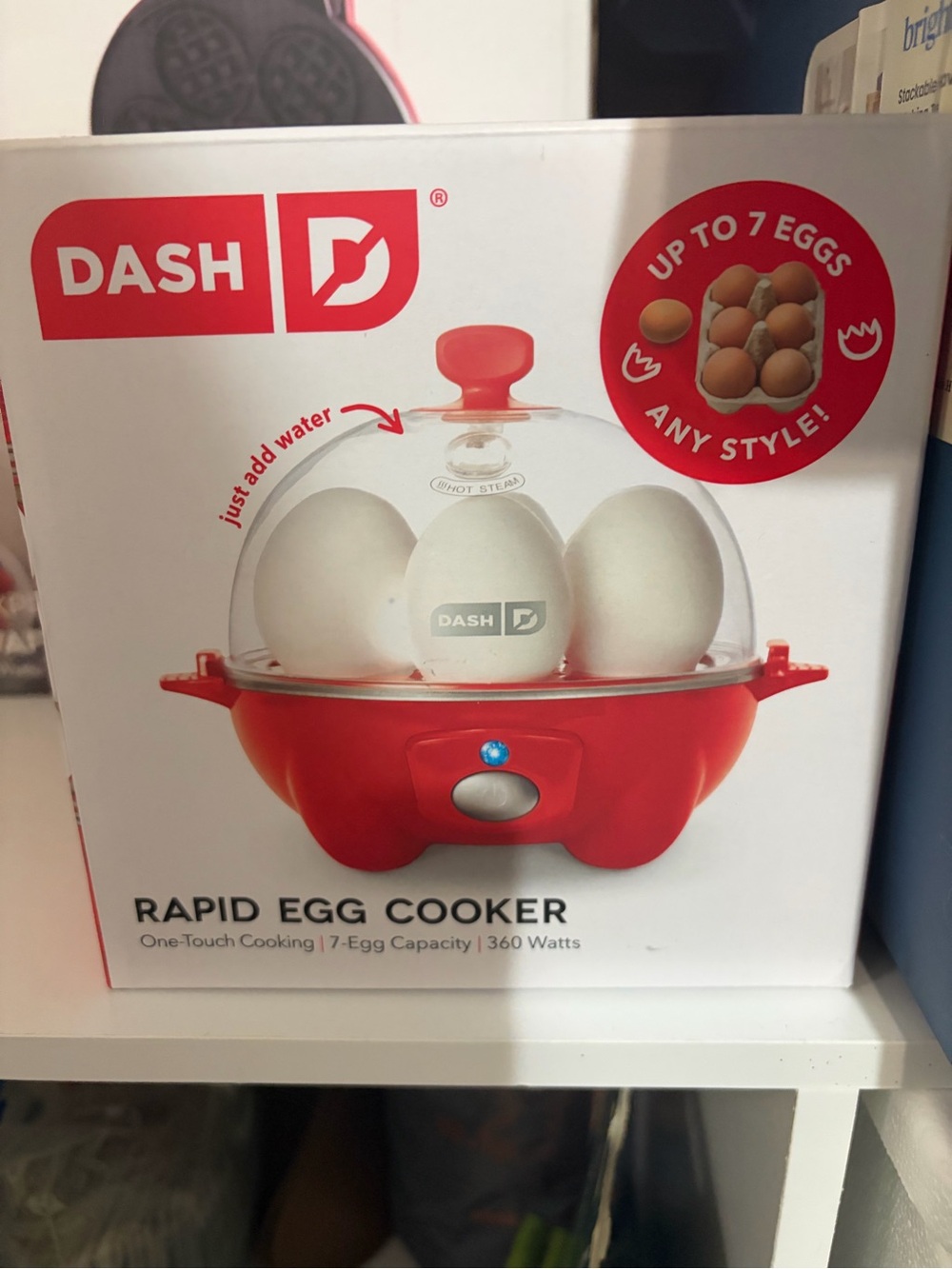 DASH Rapid Egg Cooker - Red